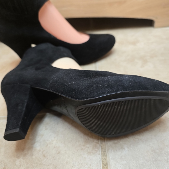 Gentle Souls By Kenneth Cole Suede Back Zipper  Ankle Strap Pumps - Picture 7 of 9